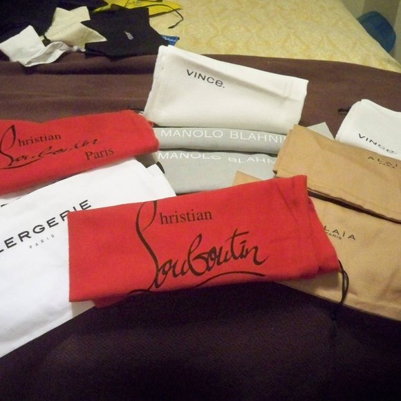 5 pairs of Designer Dust bags / Shoe Bags Christian Louboutin, Manolo etc - Picture 1 of 2